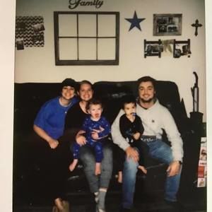 Meet your Posher, Chloe